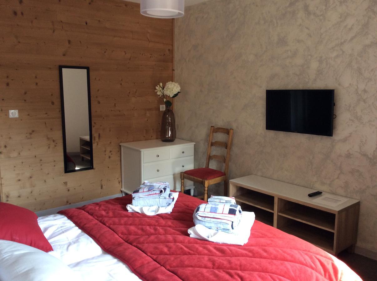 Hotel Domaine La Fontaine Du Mont Chasselas Esterno foto
